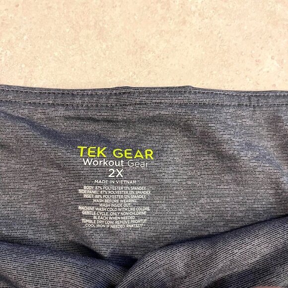 TEK GEAR WOMEN WORKOUT GEAR HIGH RISE CAPRI SIZE 2X - Picture 9 of 10